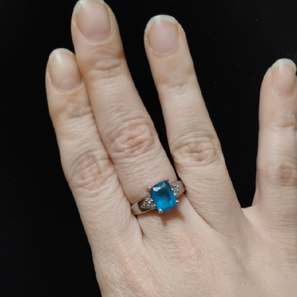 [FUNDRAISER] Blue Topaz Ring, Size 7 / 17.3mm
